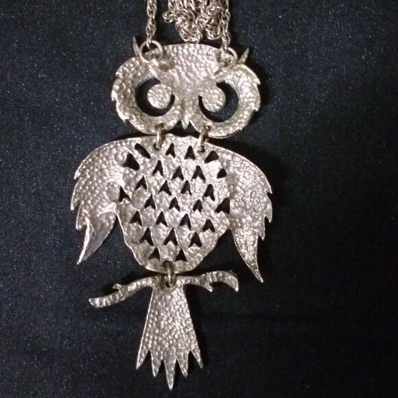 Metal Owl Pendant Necklace! - Picture 2 of 4